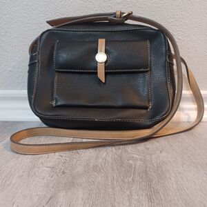 ST. JOHN'S BAY Black and Tan Crossbody